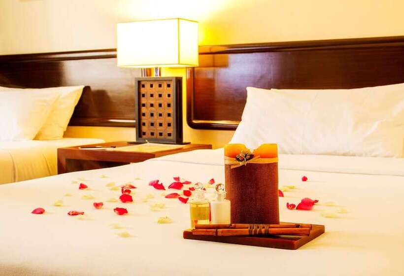 هتل Aim Conference Center