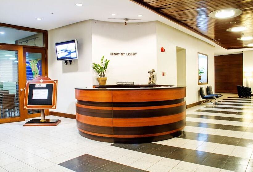 هتل Aim Conference Center