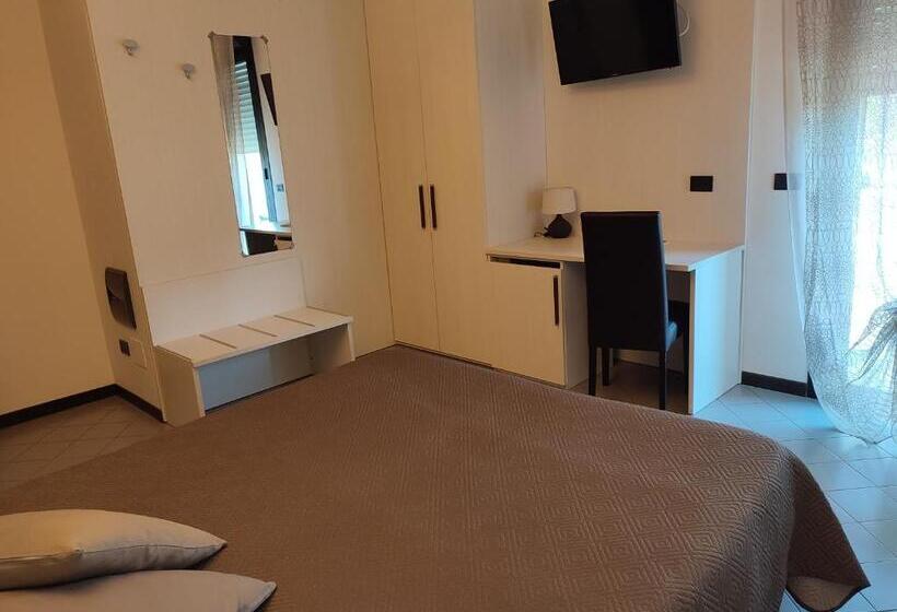 هتل Albergo Al Cacciatore
