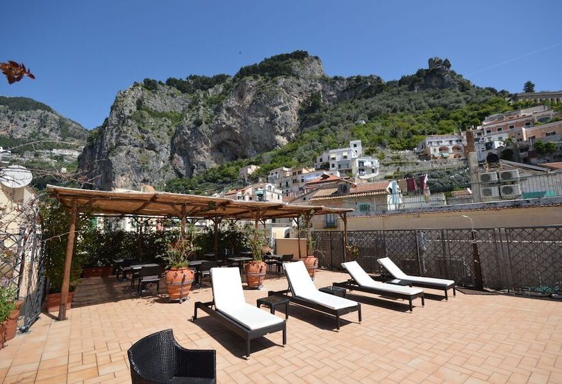 Отель Albergo L Antico Convitto