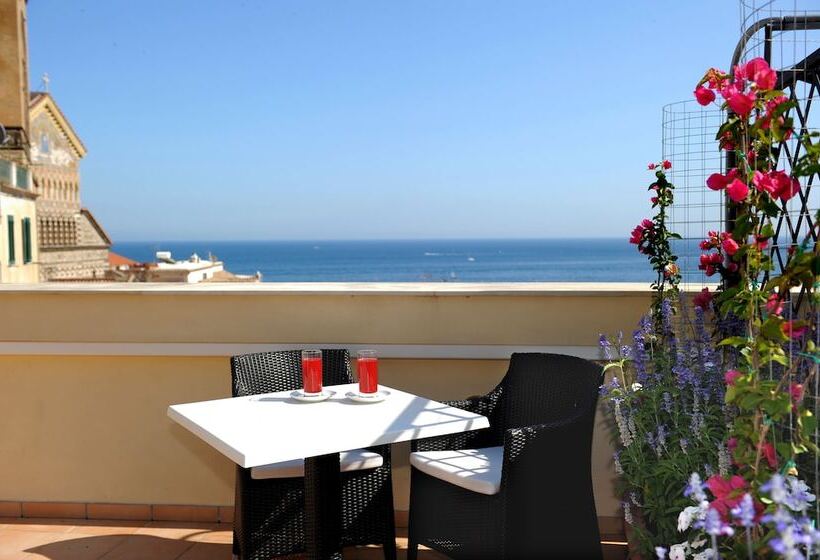 Отель Albergo L Antico Convitto