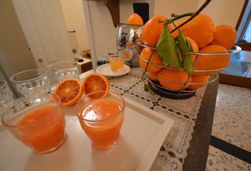 Отель Albergo L Antico Convitto