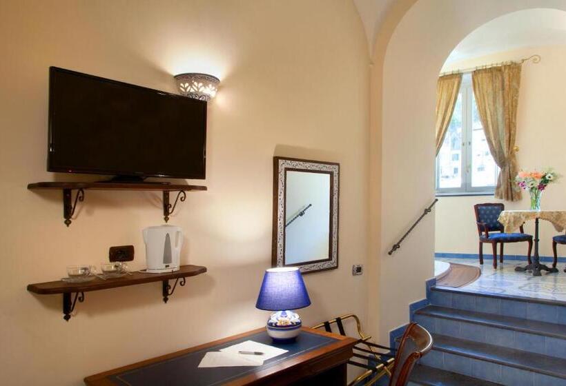 Отель Albergo L Antico Convitto