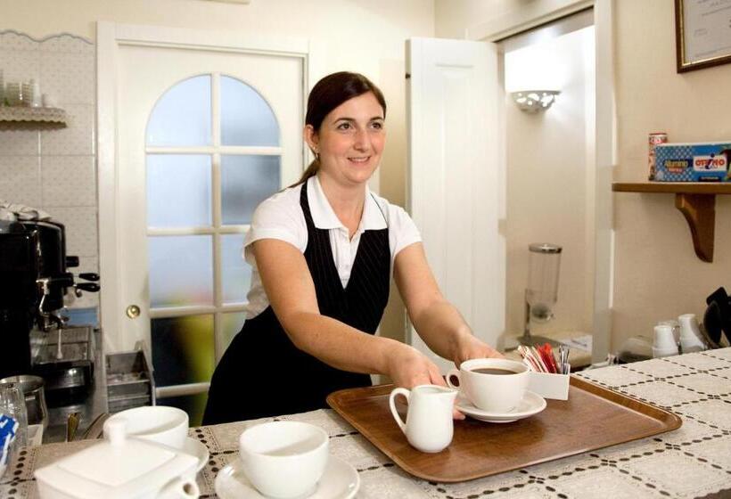 Отель Albergo L Antico Convitto