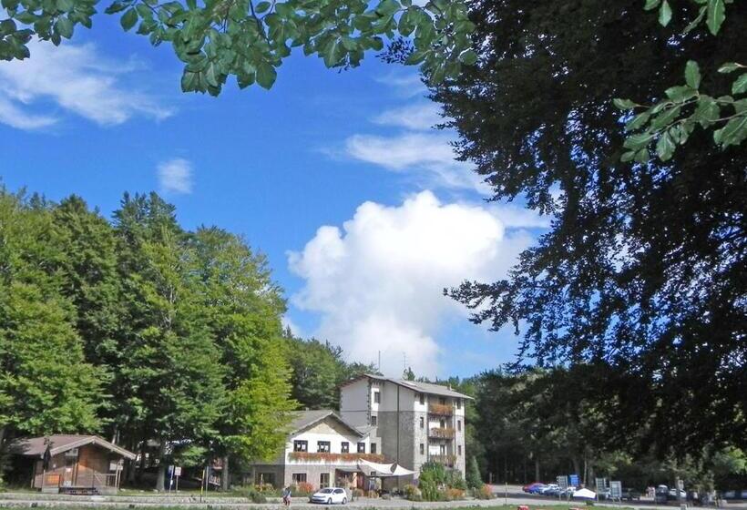 호텔 Albergo Le Macinaie  Monte Amiata