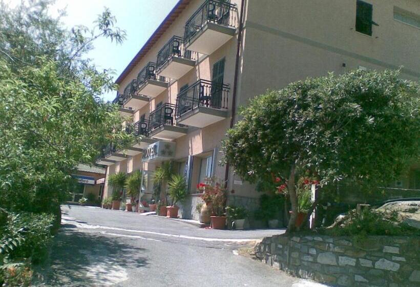 هتل Albergo Ristorante San Matteo