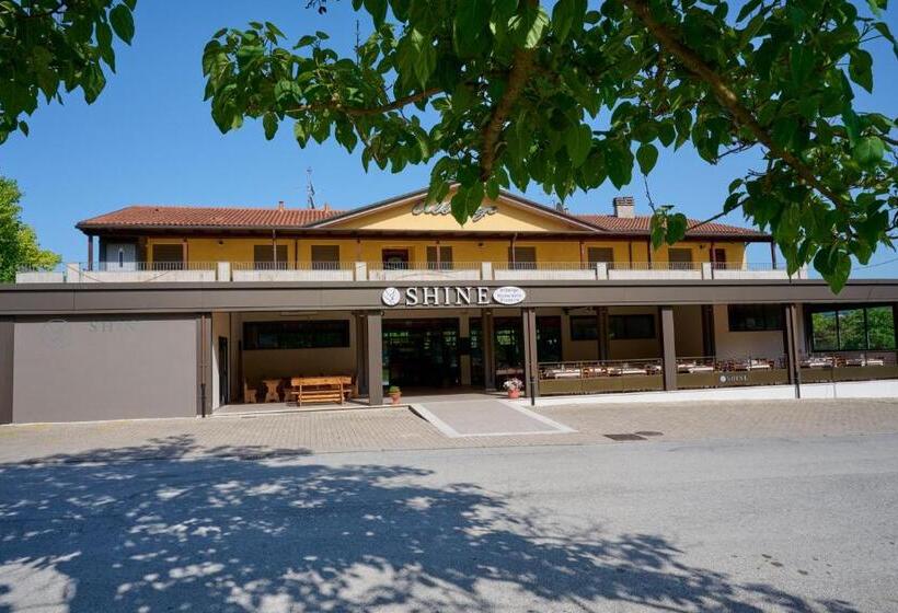 호텔 Albergo Shine