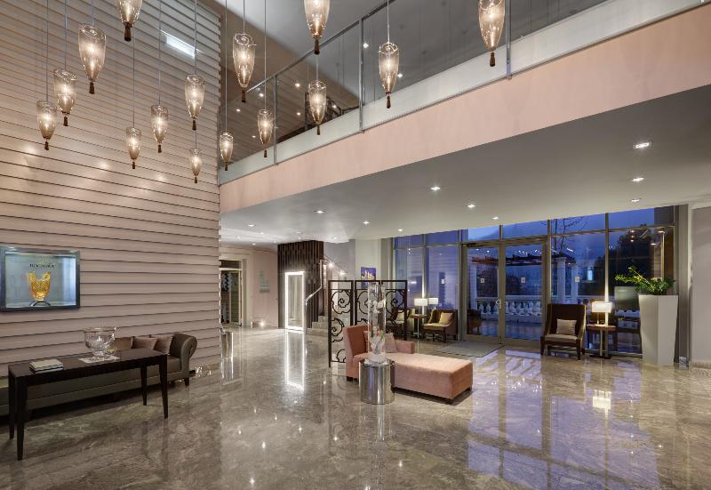 هتل Aleksander Medical & Spa