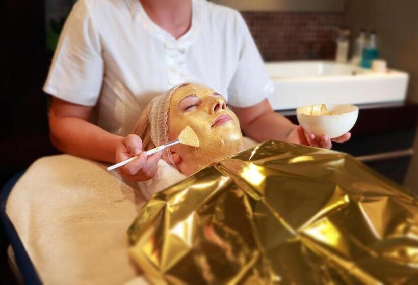 هتل Aleksander Medical & Spa