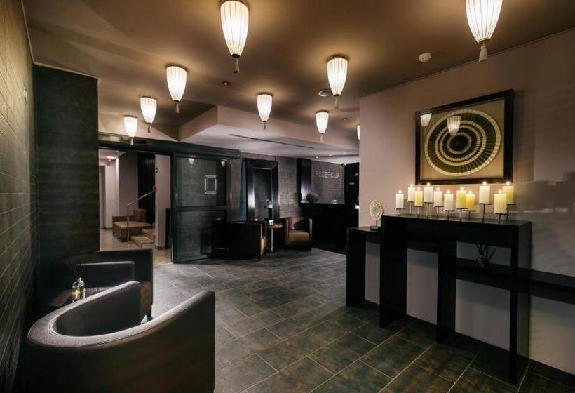 هتل Aleksander Medical & Spa