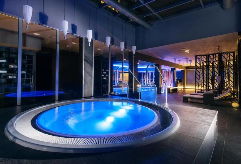 هتل Aleksander Medical & Spa