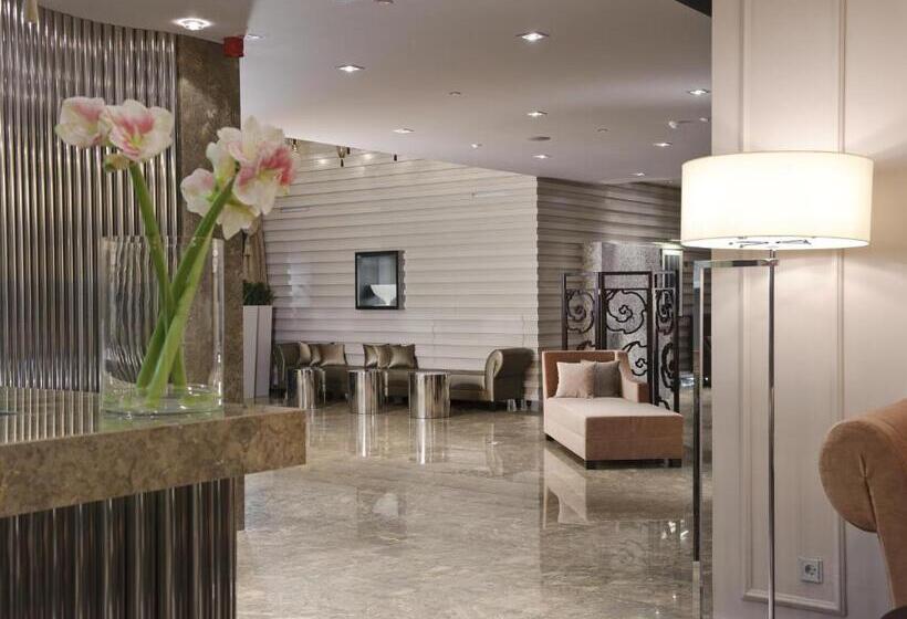 هتل Aleksander Medical & Spa