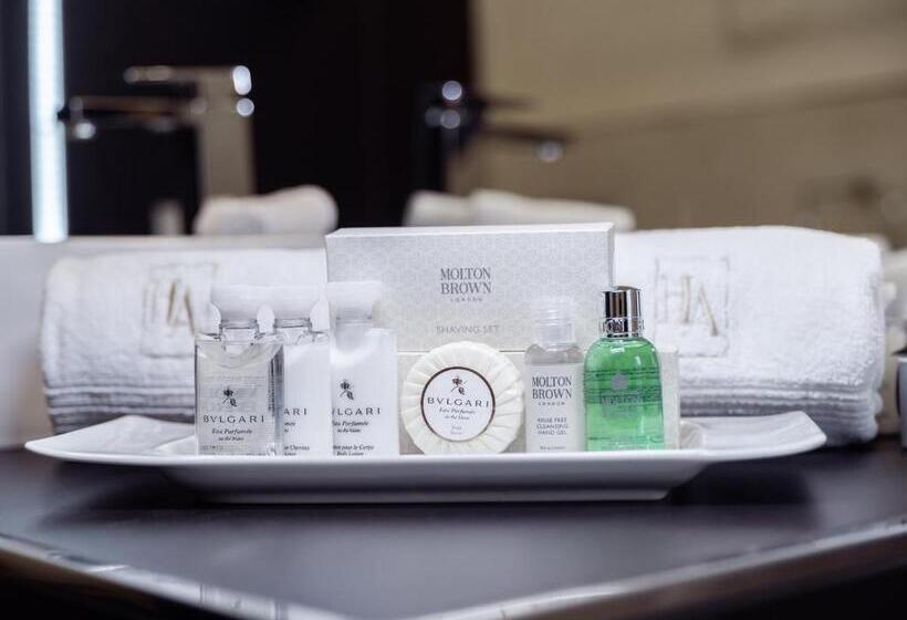 هتل Aleksander Medical & Spa