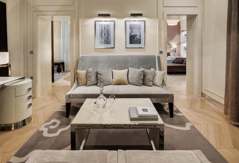 هتل Aleksander Medical & Spa