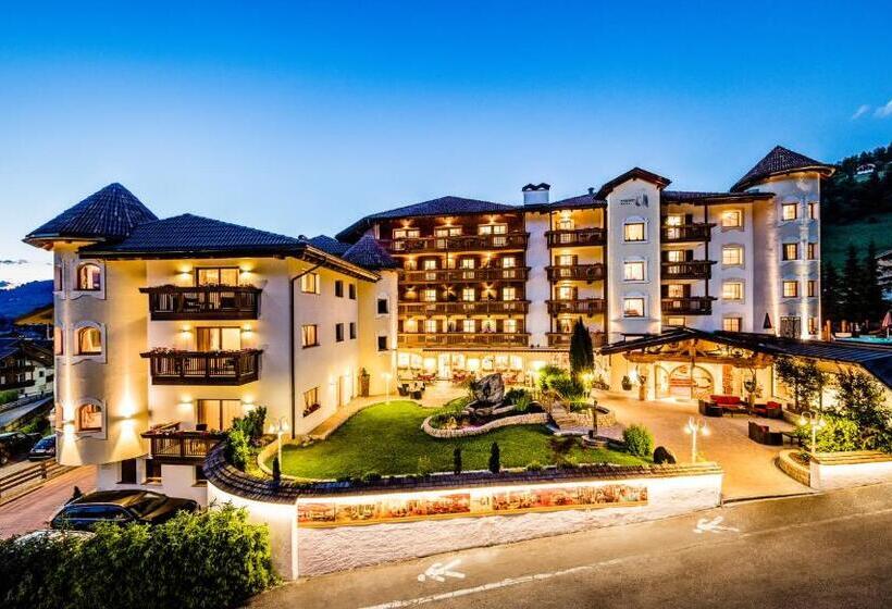 Almhof Hotel Call