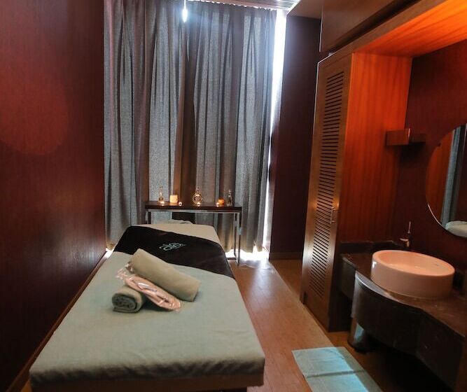 هتل Anemon Grand Samsun