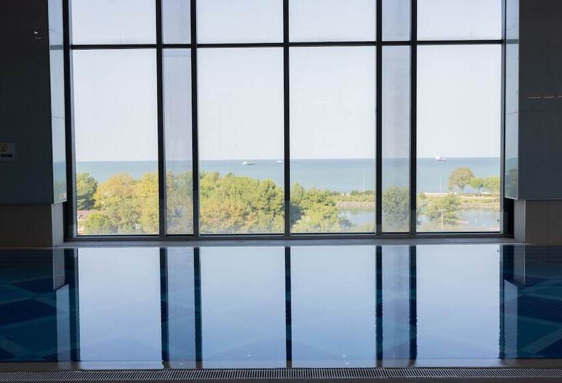 هتل Anemon Grand Samsun