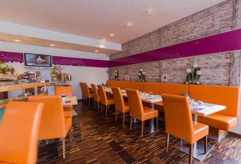 בית מלון כפרי Arooma