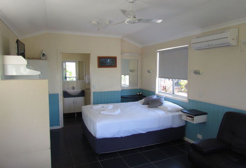 فندق Atherton Travellers Park