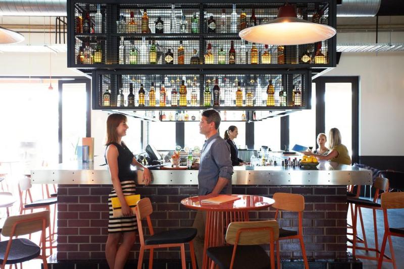 בית מלון כפרי Atura Blacktown