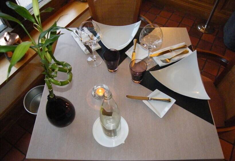 호텔 Auberge Du Cheval Blanc   Teritoria