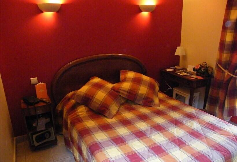 호텔 Auberge Du Cheval Blanc   Teritoria