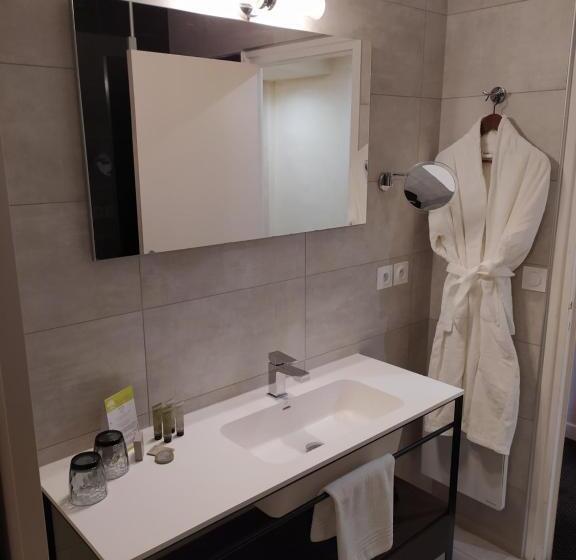 Отель Auberge Du Roua