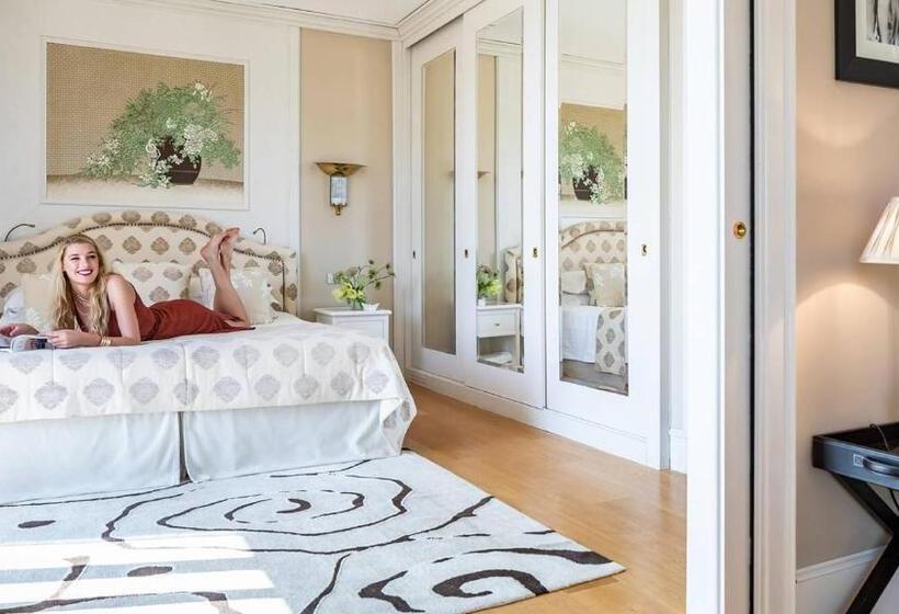 هتل Cala Del Porto Punta Ala