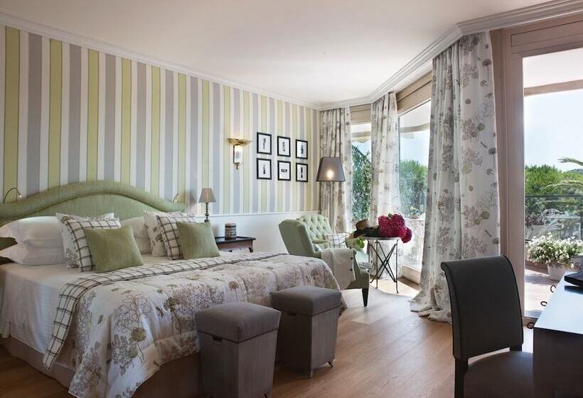 هتل Cala Del Porto Punta Ala