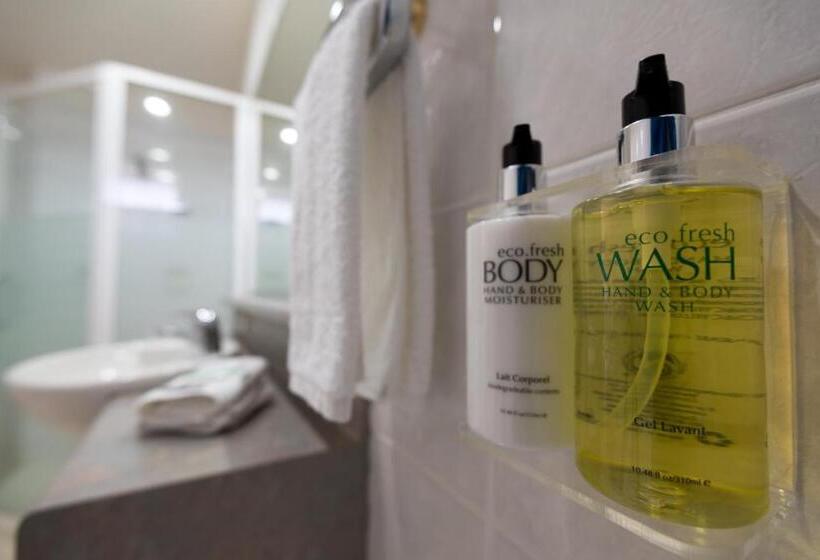 호텔 Baywatch Motor Inn