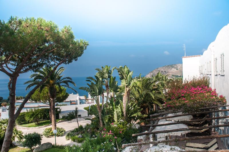 בית מלון כפרי Borgo Romantica   Resort & Spa