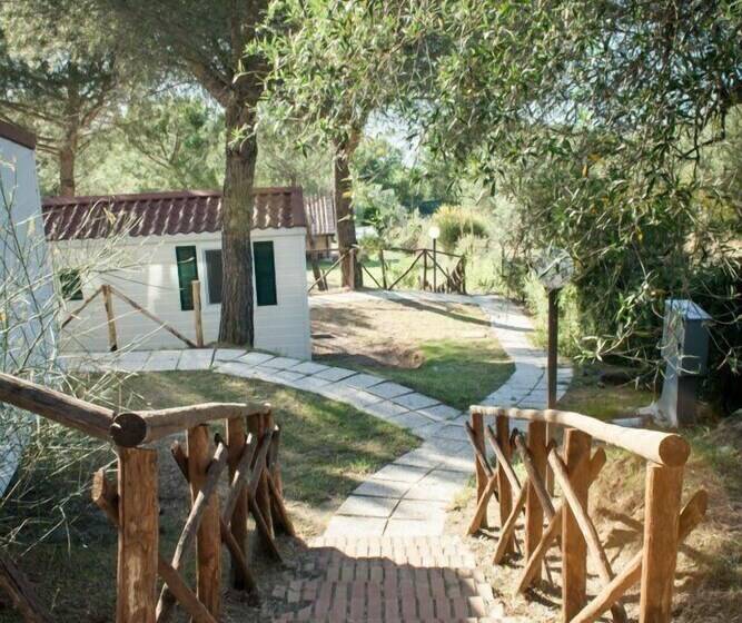 Отель Cerquestra Camping Village