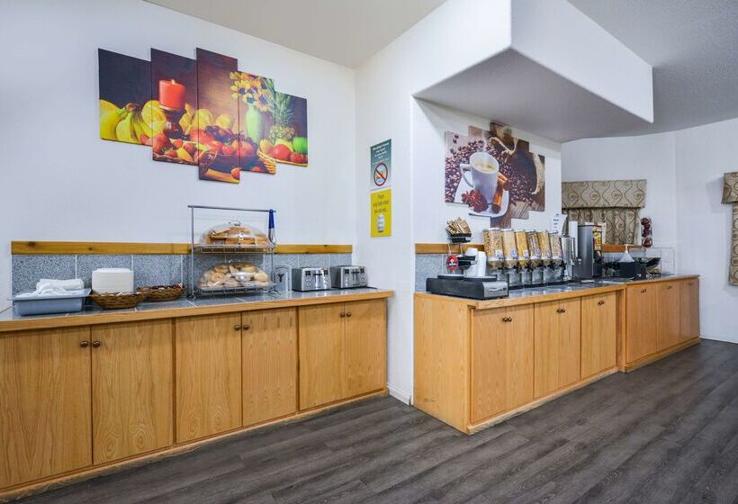 酒店 Canadas Best Value Inn Valemount