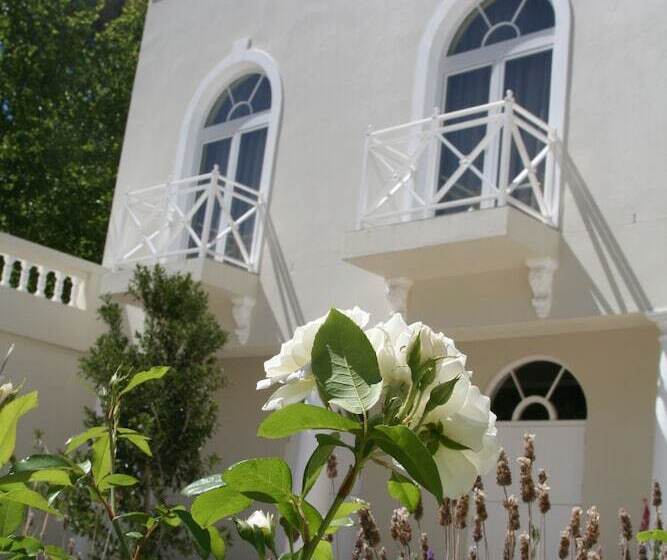 فندق Cascade Country Manor