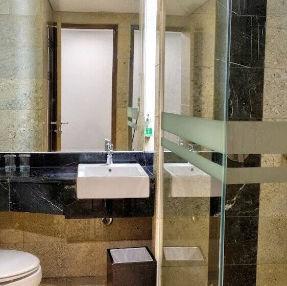 Claro Makassar Hotel & Convention