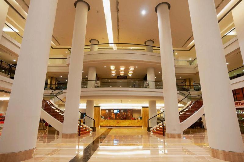 Claro Makassar Hotel & Convention