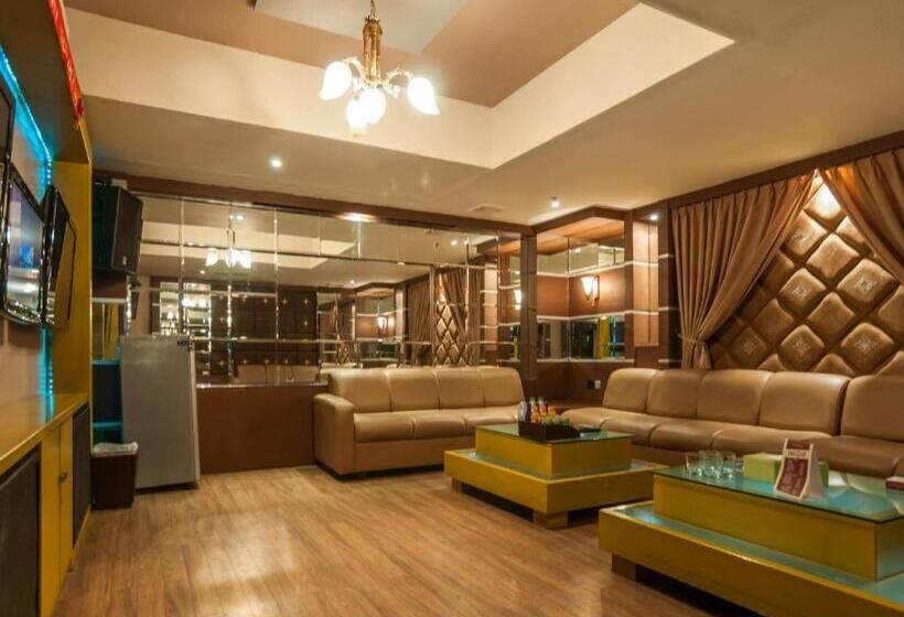 Claro Makassar Hotel & Convention