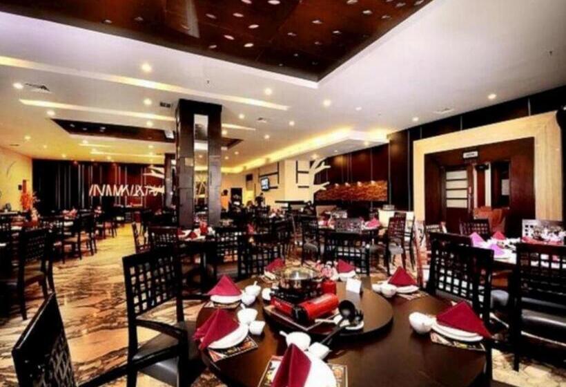 Claro Makassar Hotel & Convention