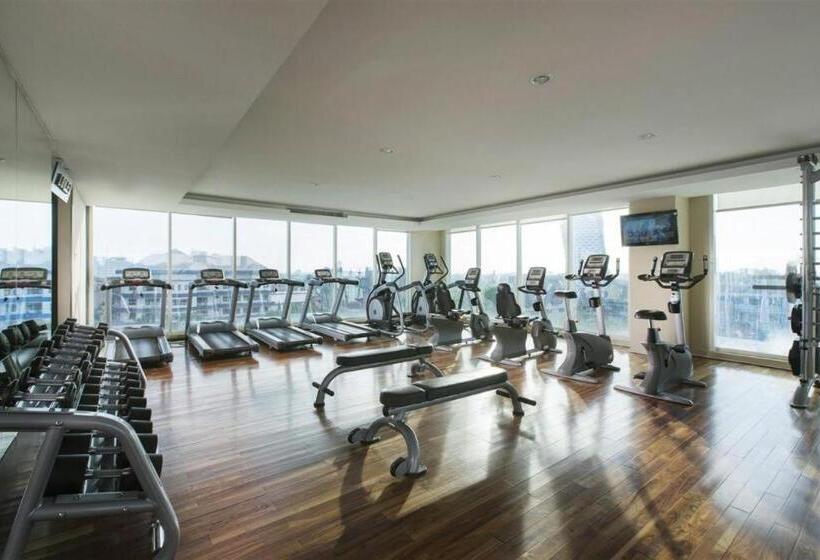 Claro Makassar Hotel & Convention