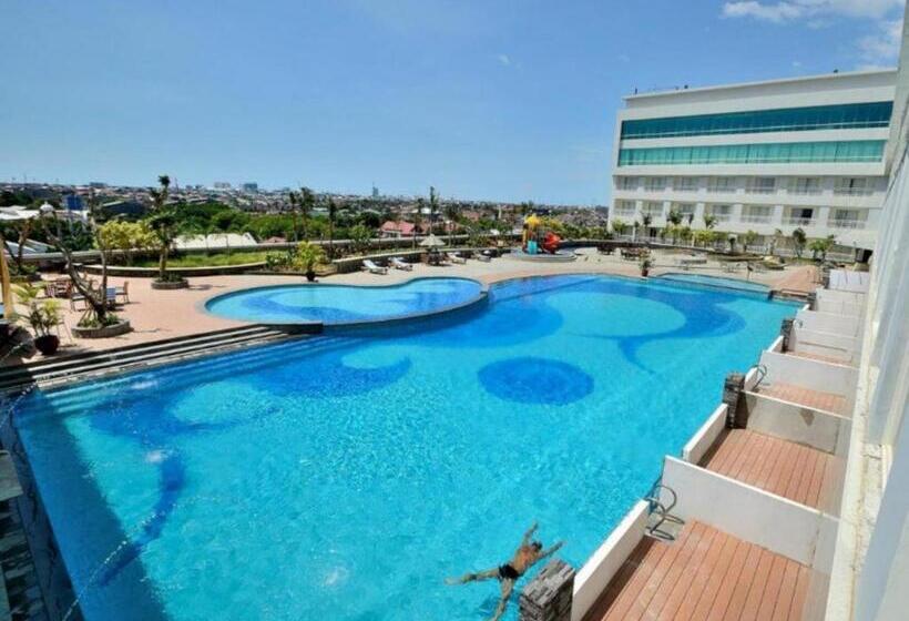 Claro Makassar Hotel & Convention