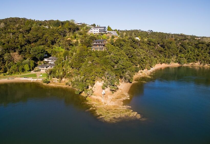 هتل Cliff Edge By The Sea