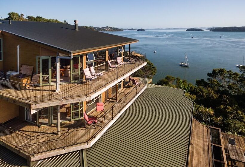 هتل Cliff Edge By The Sea