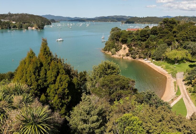 هتل Cliff Edge By The Sea