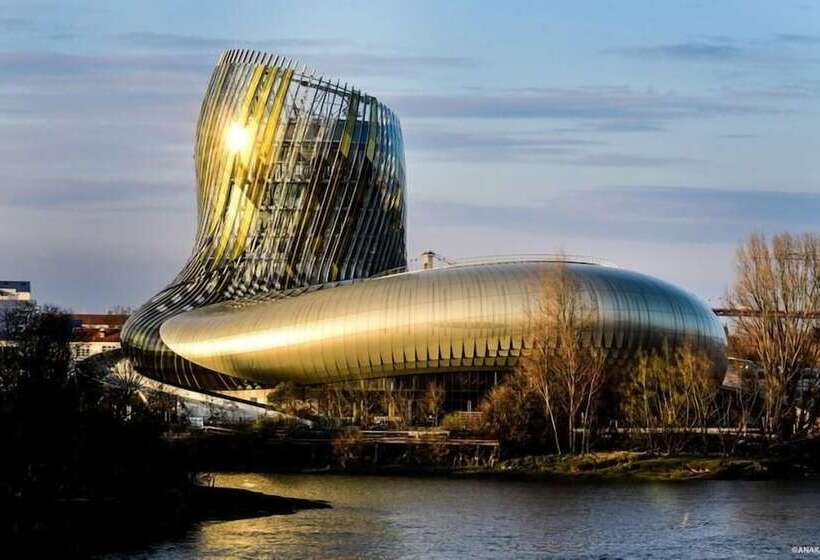 בית מלון כפרי Contact Hôtel Le Provençal Bordeaux Lac