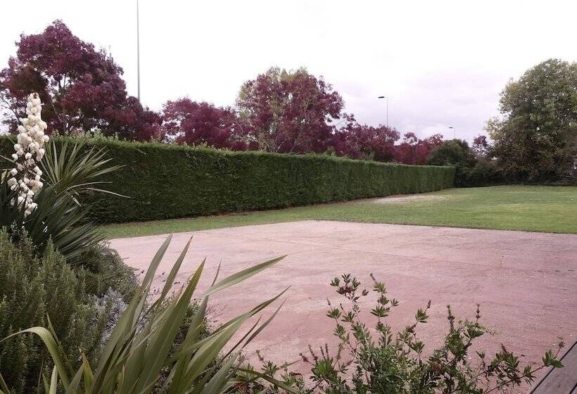 בית מלון כפרי Contact Hôtel Le Provençal Bordeaux Lac