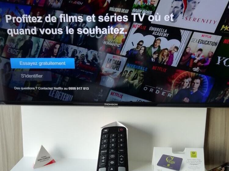 בית מלון כפרי Contact Hôtel Le Provençal Bordeaux Lac