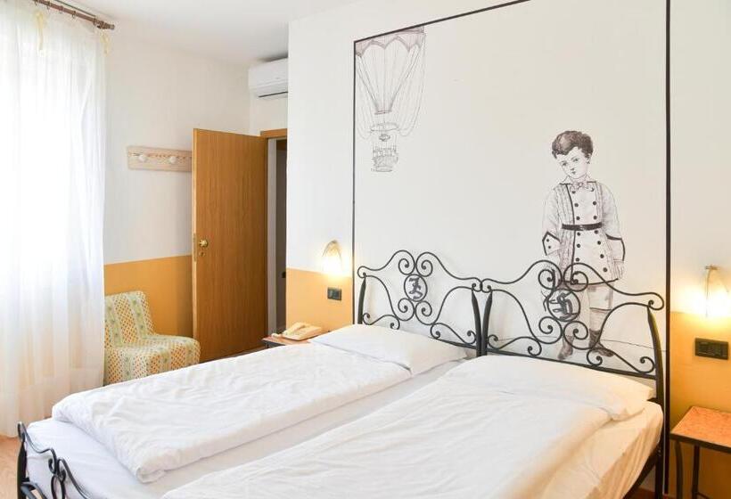 Epoche Hotel Zanella 1889