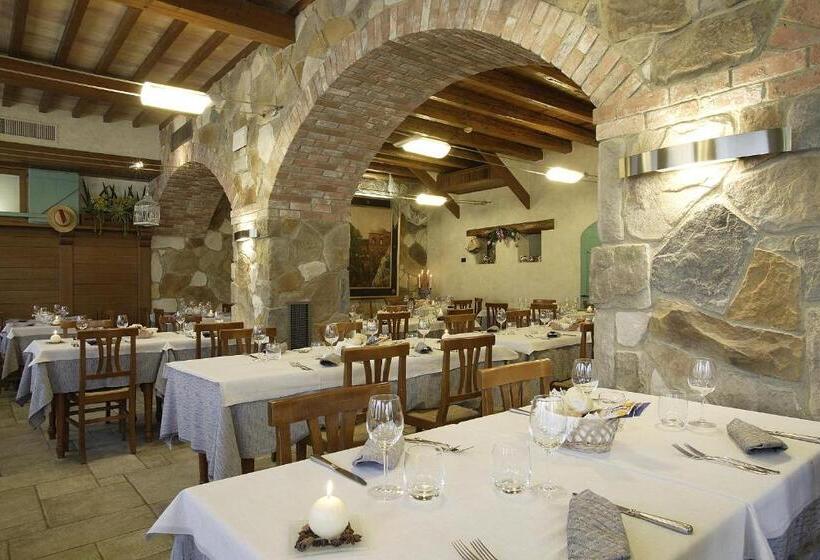 فندق Forte Del 48