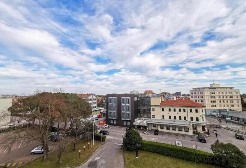 בית מלון כפרי Forte Del 48