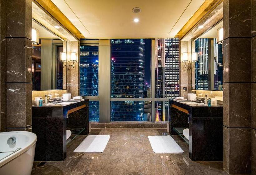 Four Seasons Hotel Shenzhen